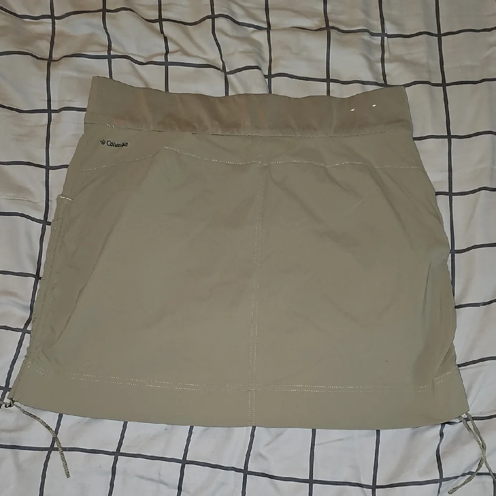 Tan Skirt with Side Lace Detail - Picture 3 of 4